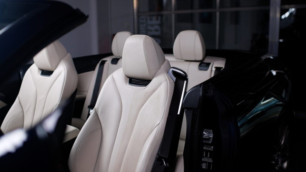 como limpiar el cuero del coche mejor producto