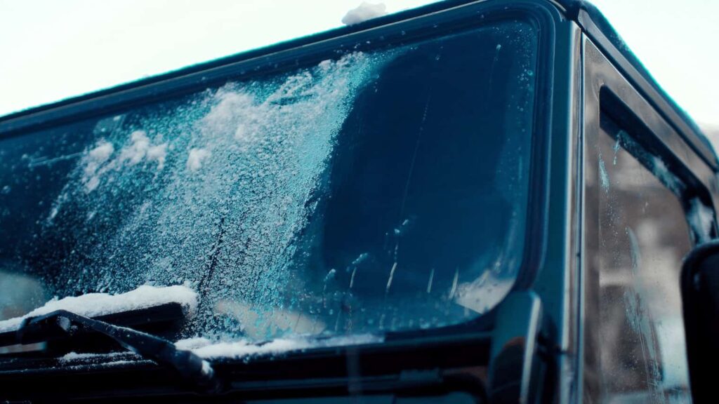 para quitar el hielo del cristal del coche